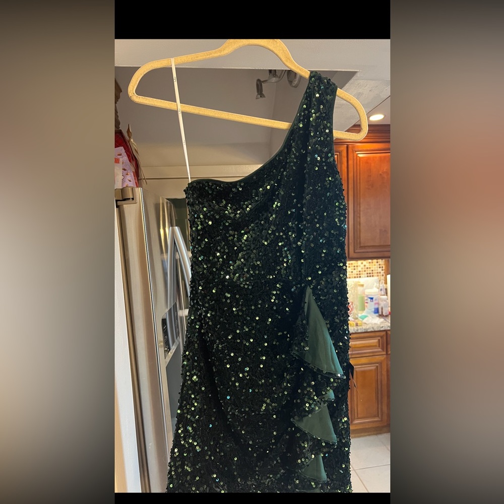 Lulu’s sequin off the shoulder party dress nwt